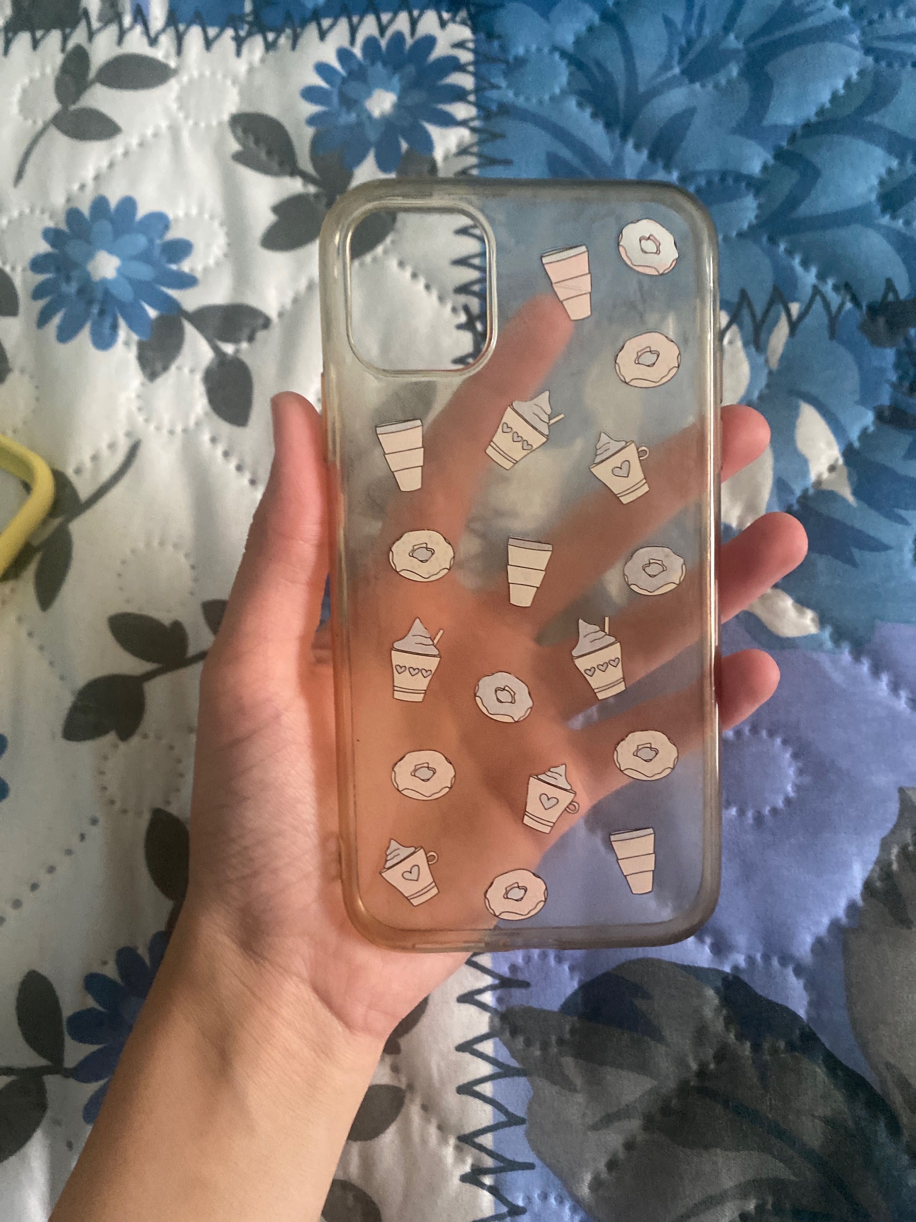 Кейсове за iPhone 11