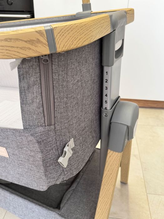 Бебешко легло next to me