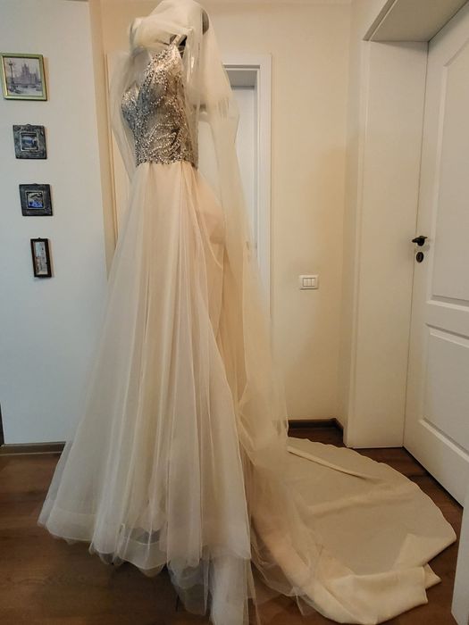 Rochie de mireasa ivoire