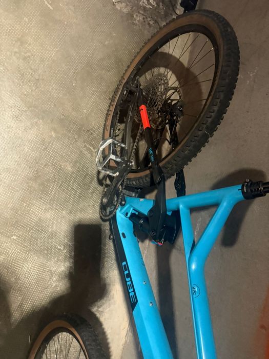 Bicicleta mtb full suspensie carbon