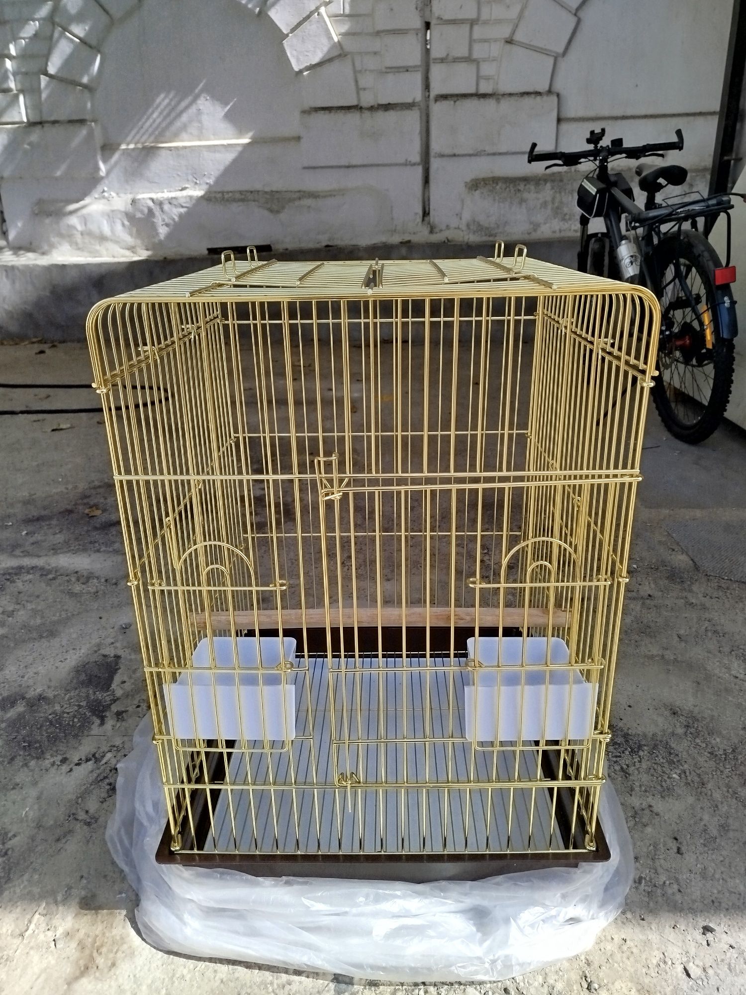Продаётся клетка