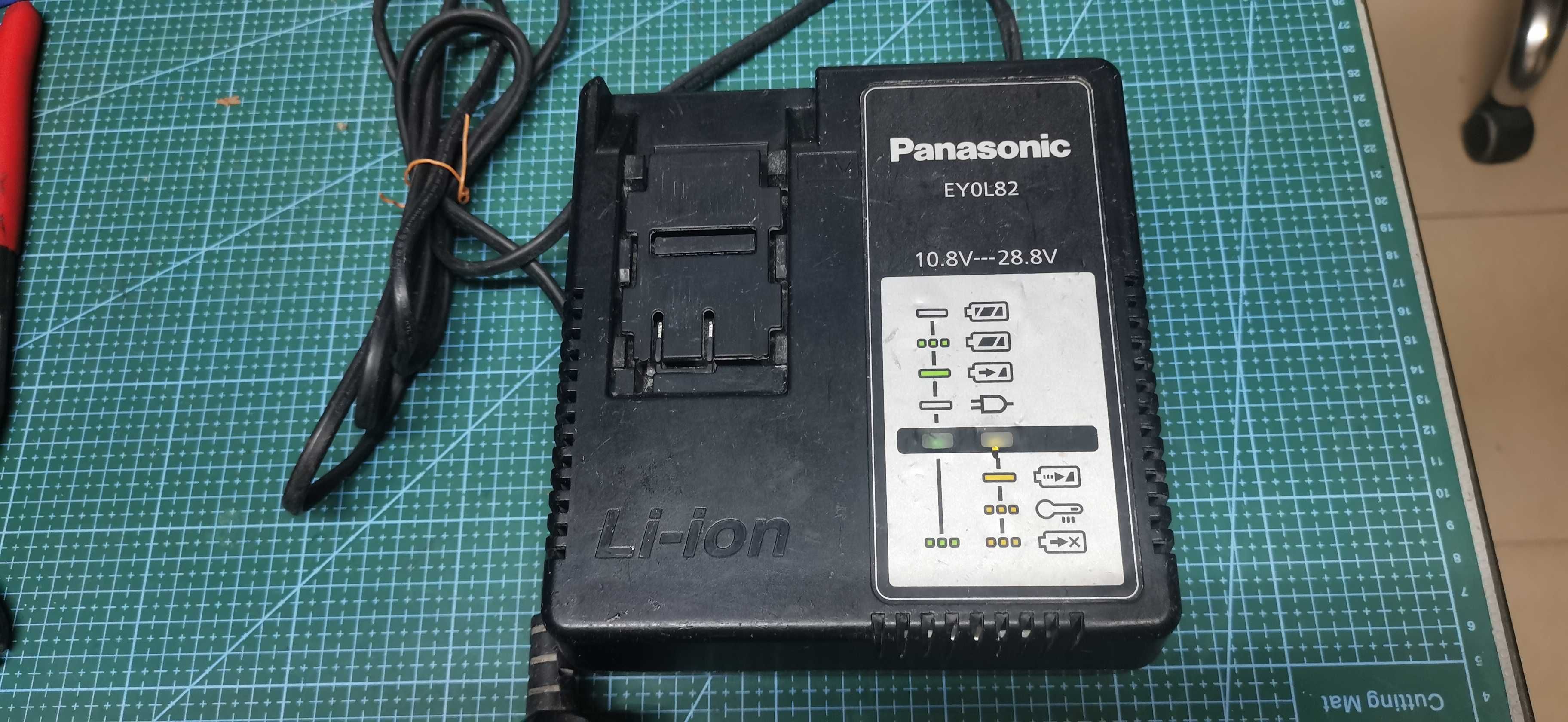 Incarcator/charger Panasonic EY0L82B31
