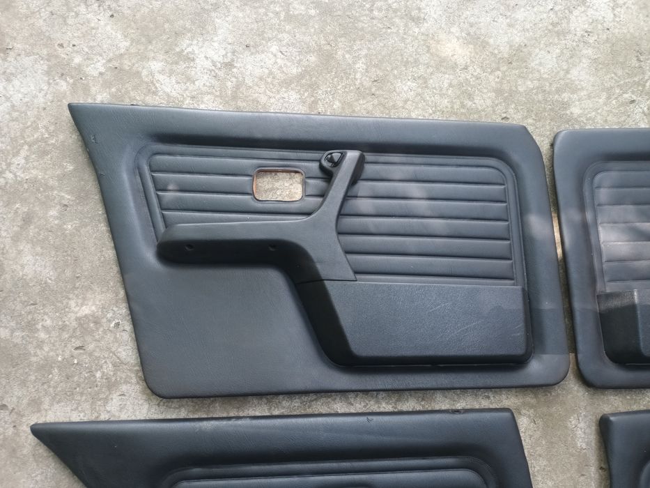 Fete usi bmw e30 ursulet