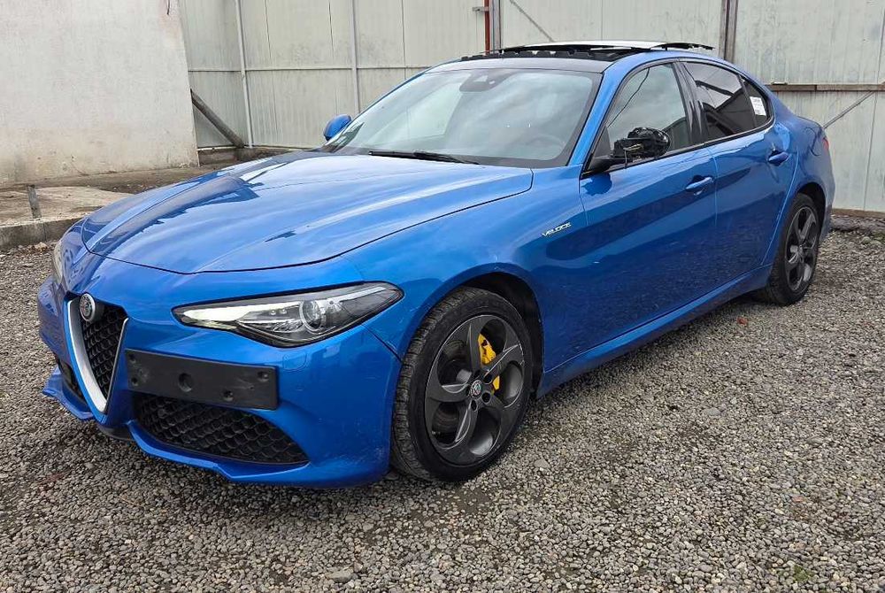 Alfa Romeo Giulia Avariat Usor 280 CP AWD AT8 Veloce FULL OPTION !