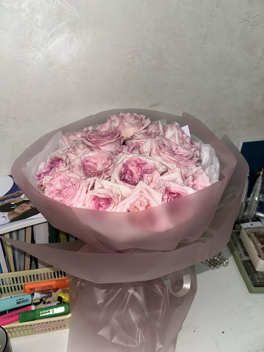 Цветы только что получила , хочу продать свежые ))
