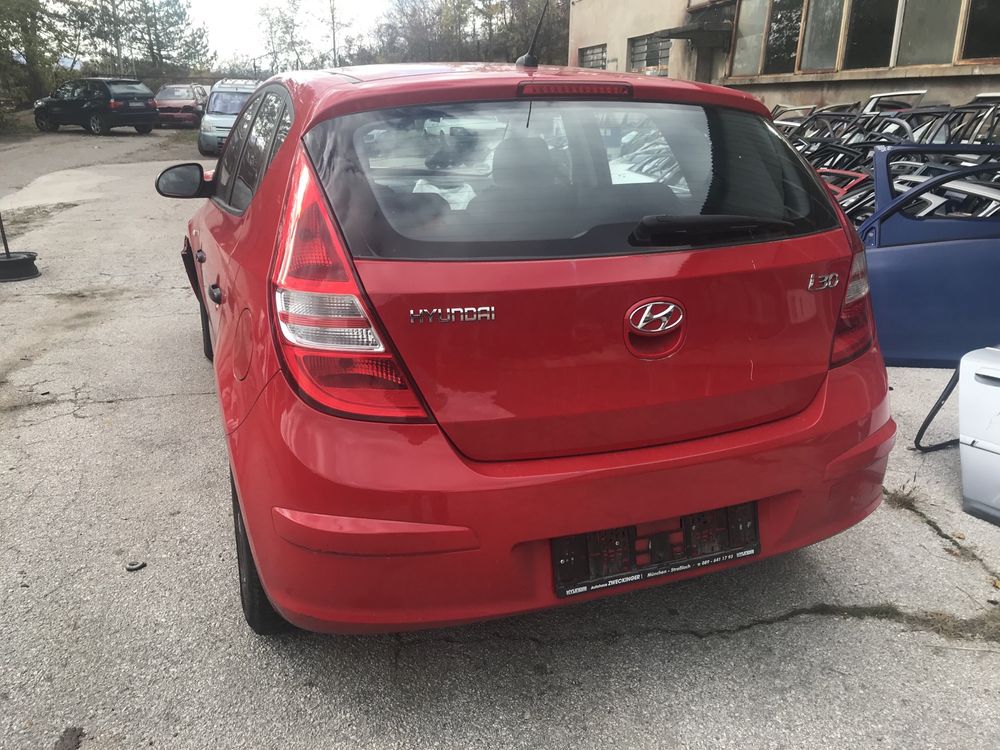 Hyundai i30 1.4i 105к.с на части