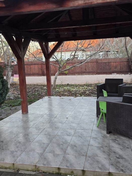 Închiriez casă în Fântânele