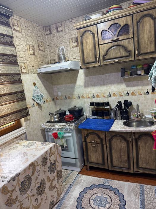 Продаю 3-х в 4-х комнатную квартиру на Сергели 7