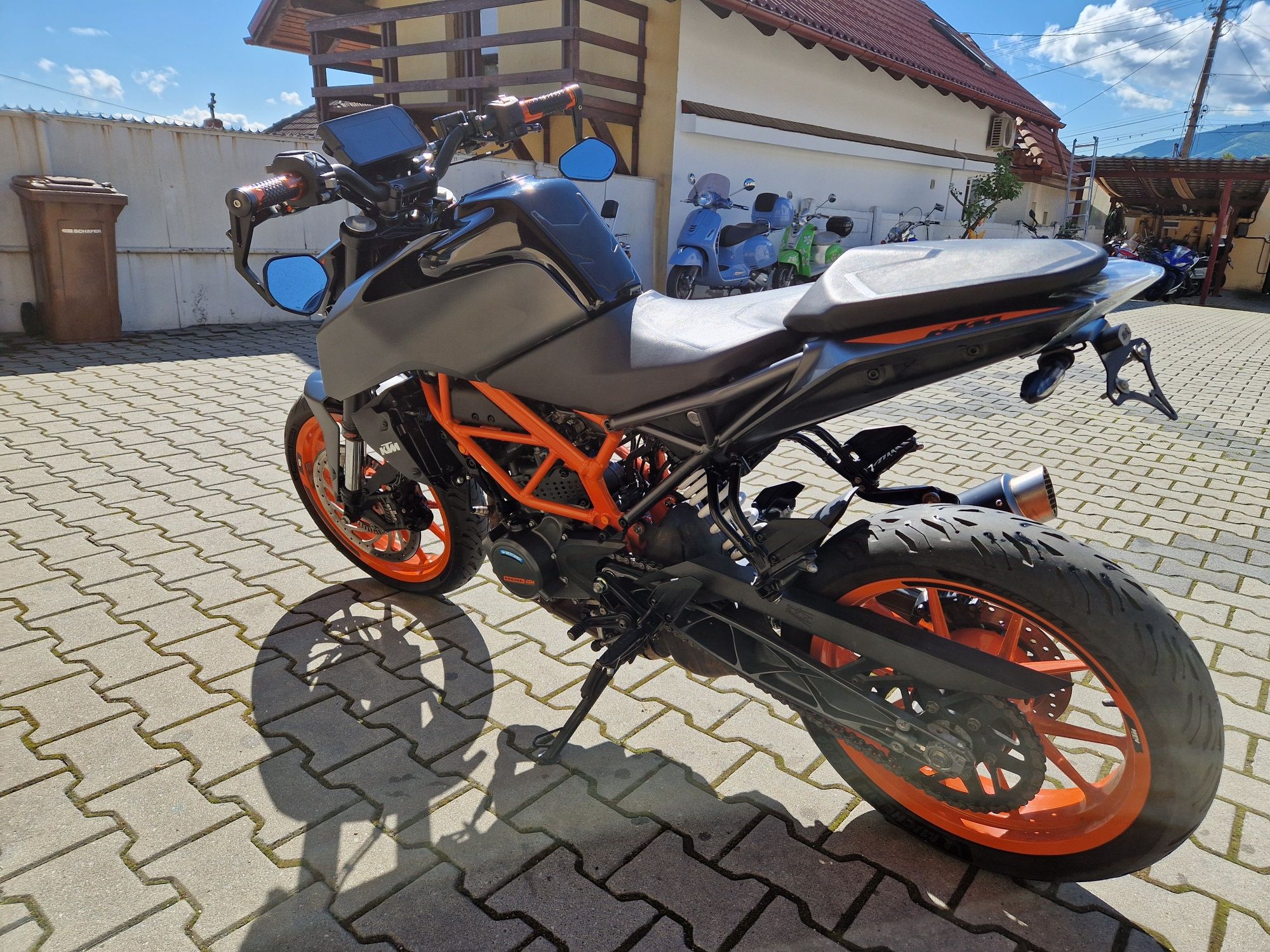 Ktm Duke 125 an 2021 km 23300