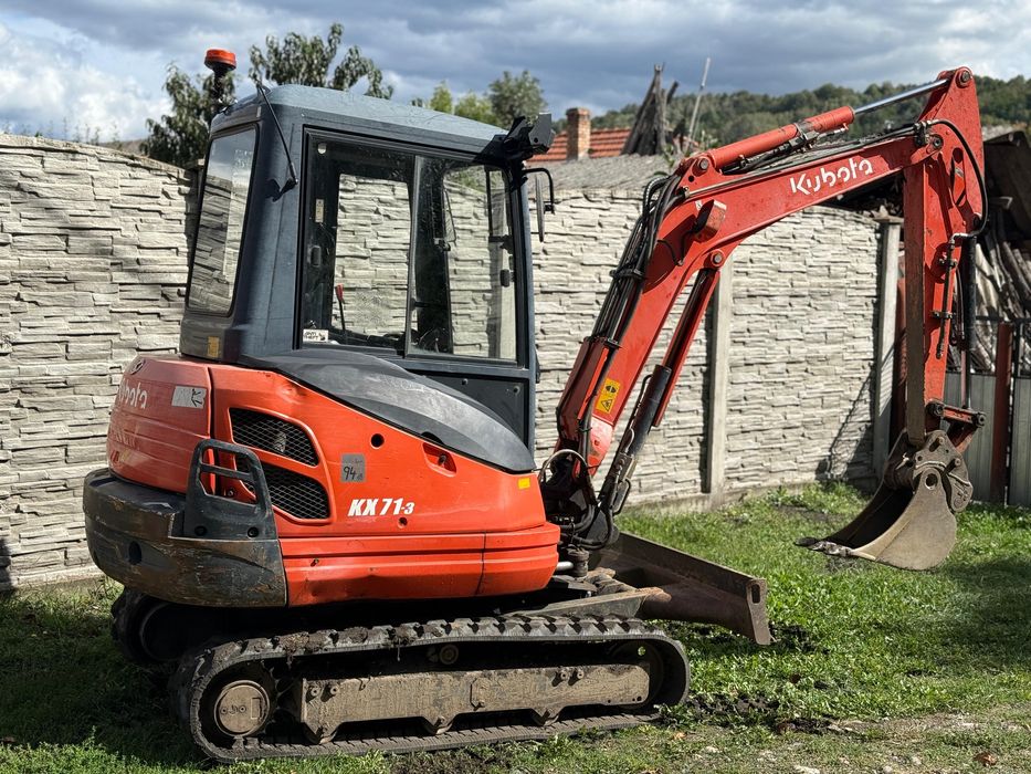 Vand Excavator Kubota 2.8T Import !
