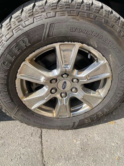 Гуми с джанти 6Х135 18