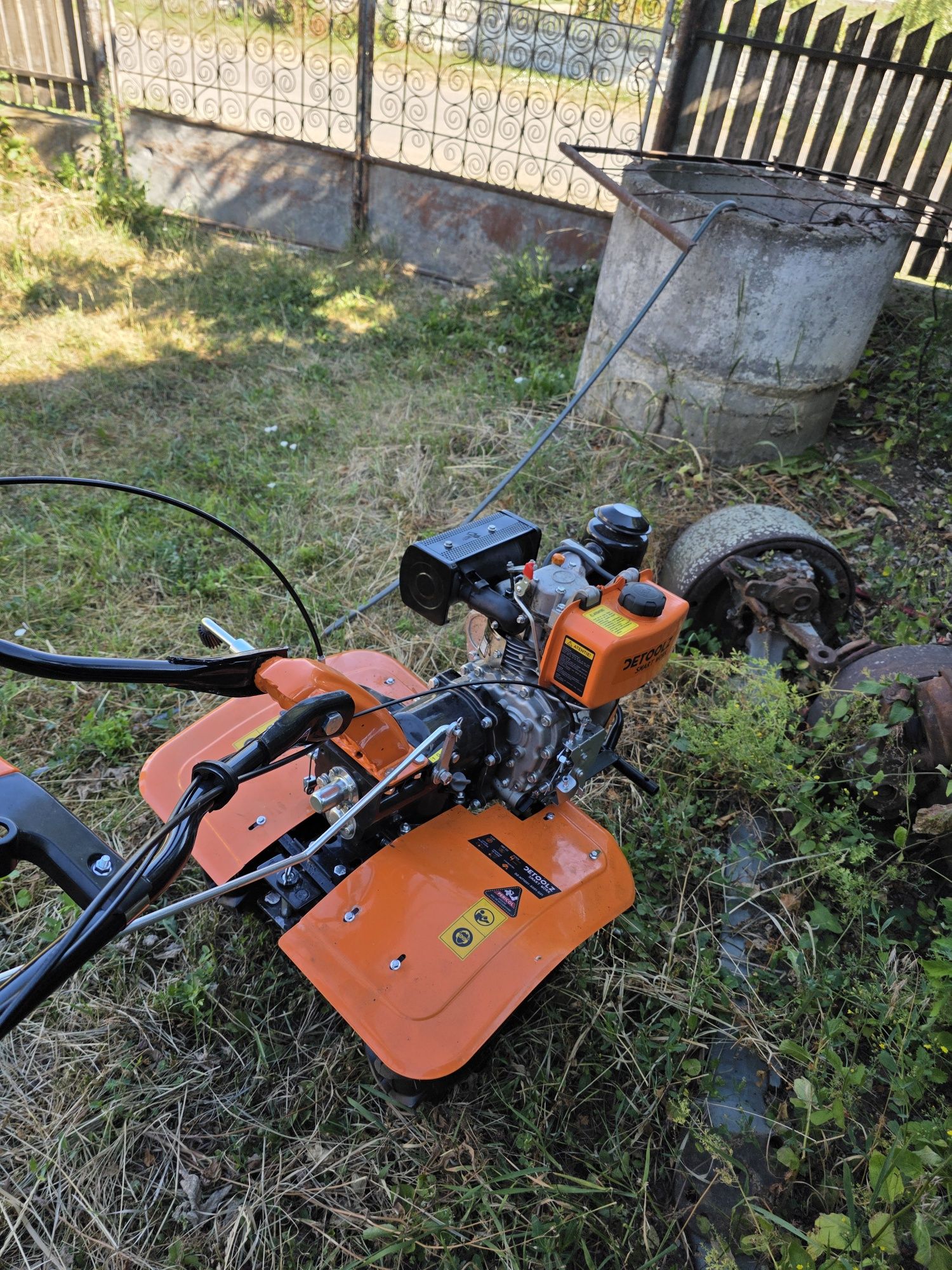 Vând motocultor 2 ani garantie DETOOLZ 7CP 280CC, motorina, 4T,