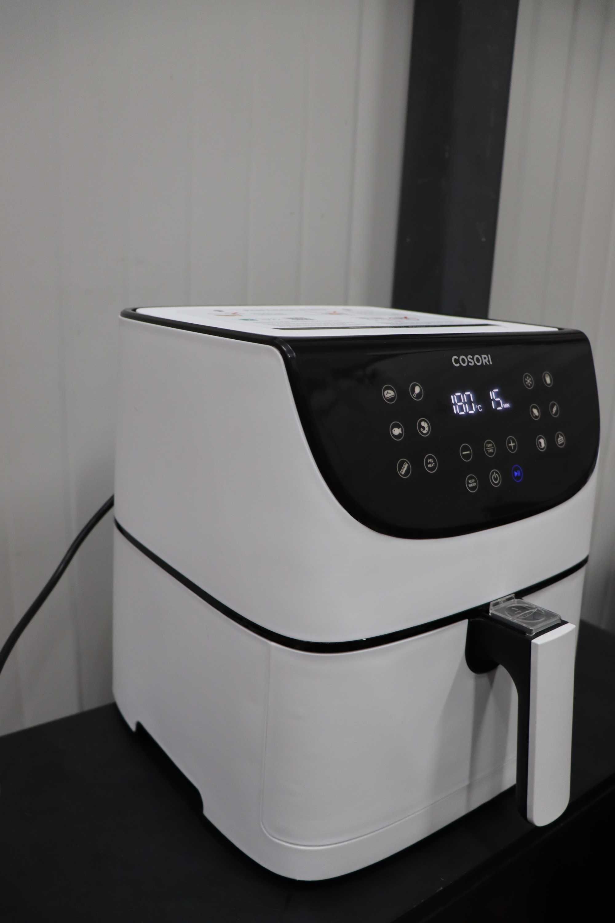 Фритюрник с горещ въздух Cosori Premium Smart Air Fryer, 5.5L Бял