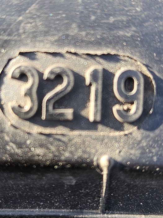 Vând 2 anvelope iarna 225/60/18 225/60r18 PIRELLI