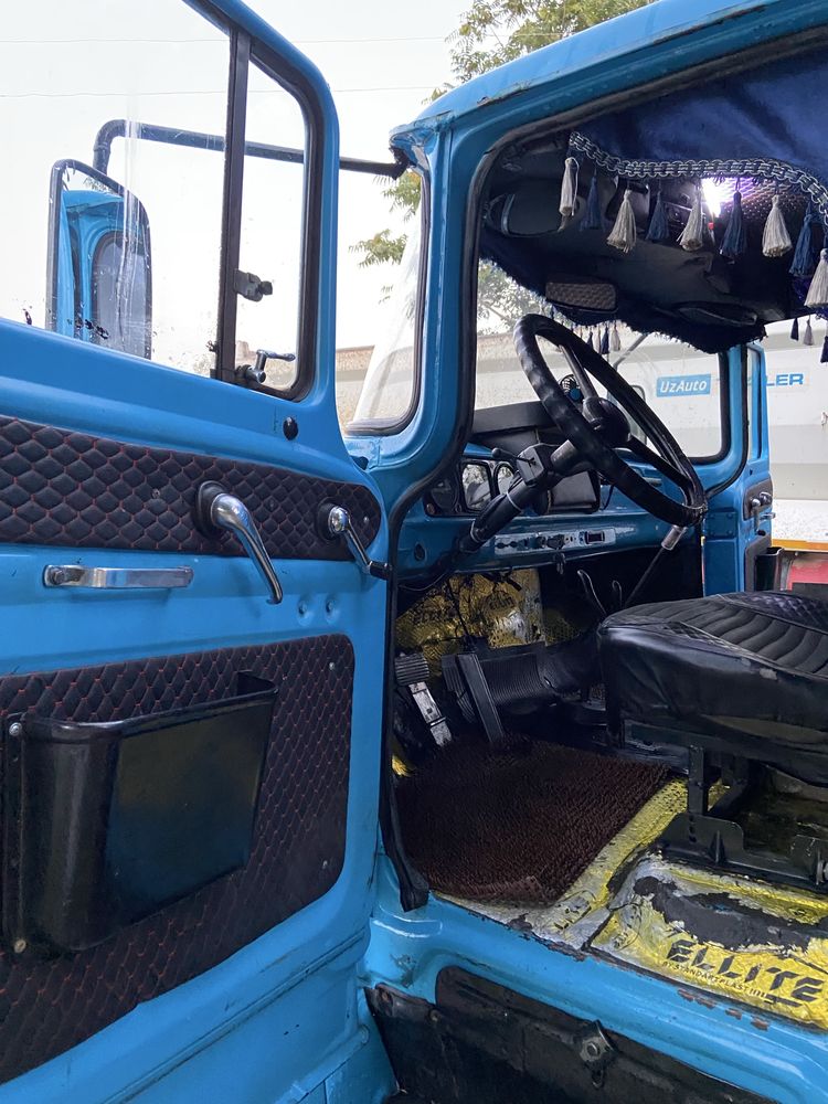 Zil 130 samosval 4 metr