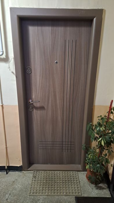 Apartament 2 camere de vânzare.