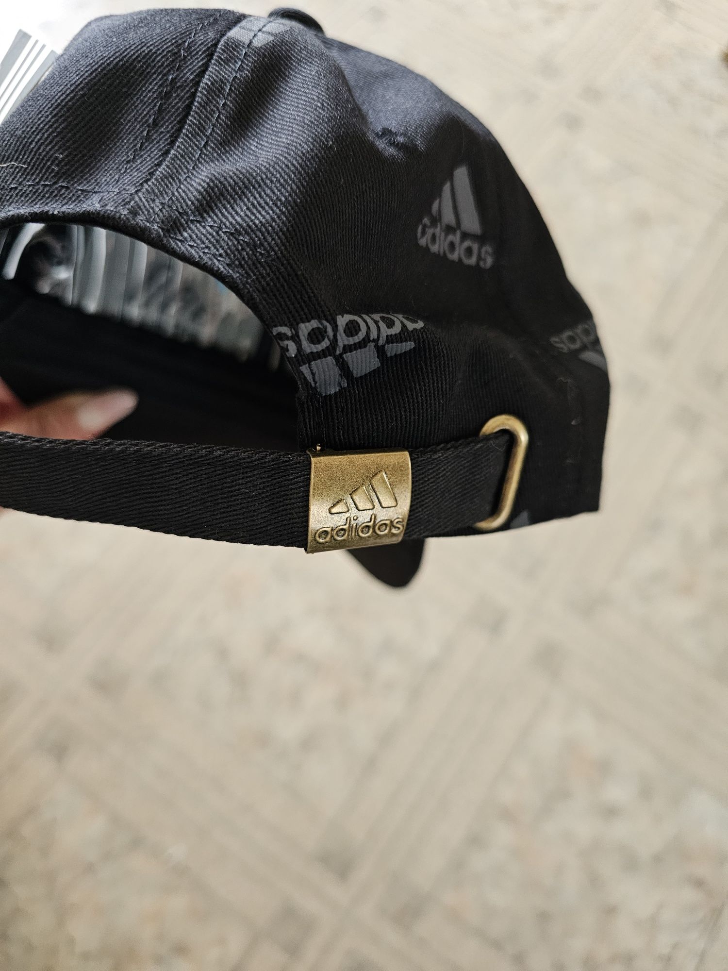 Шапка с козирка Nike