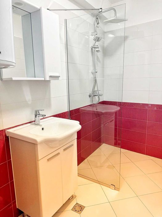 Дава се под наем Тристаен апартамент в Асеновград - 90 кв.м за 331.5 € - Снимка #3