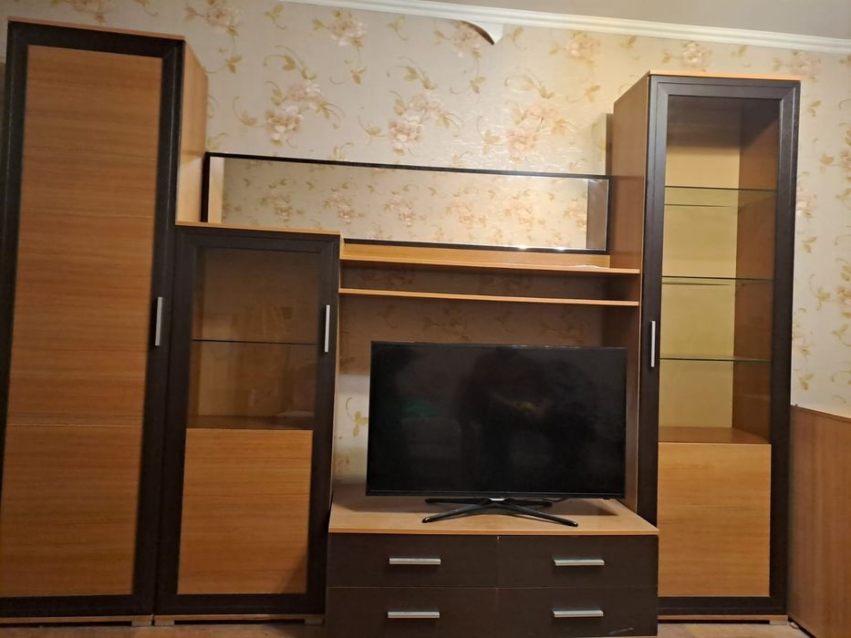 Продается гостиная горка
