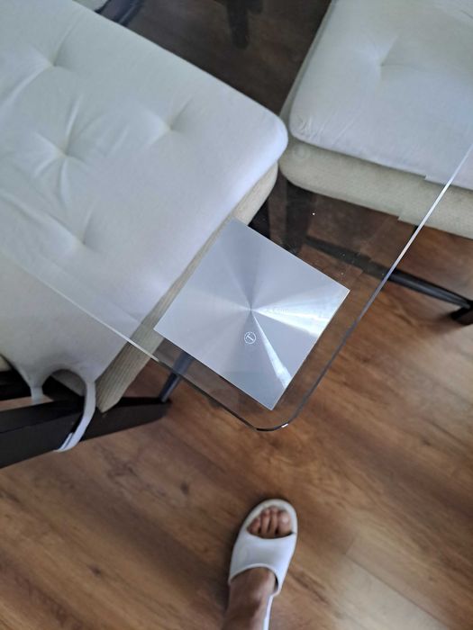 Трапезна стъклена маса с шест стола