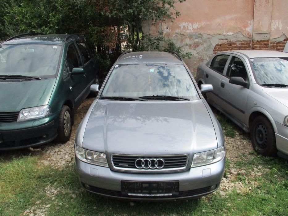 AUDI A4 2.5 TDI quattrro НА ЧАСТИ
