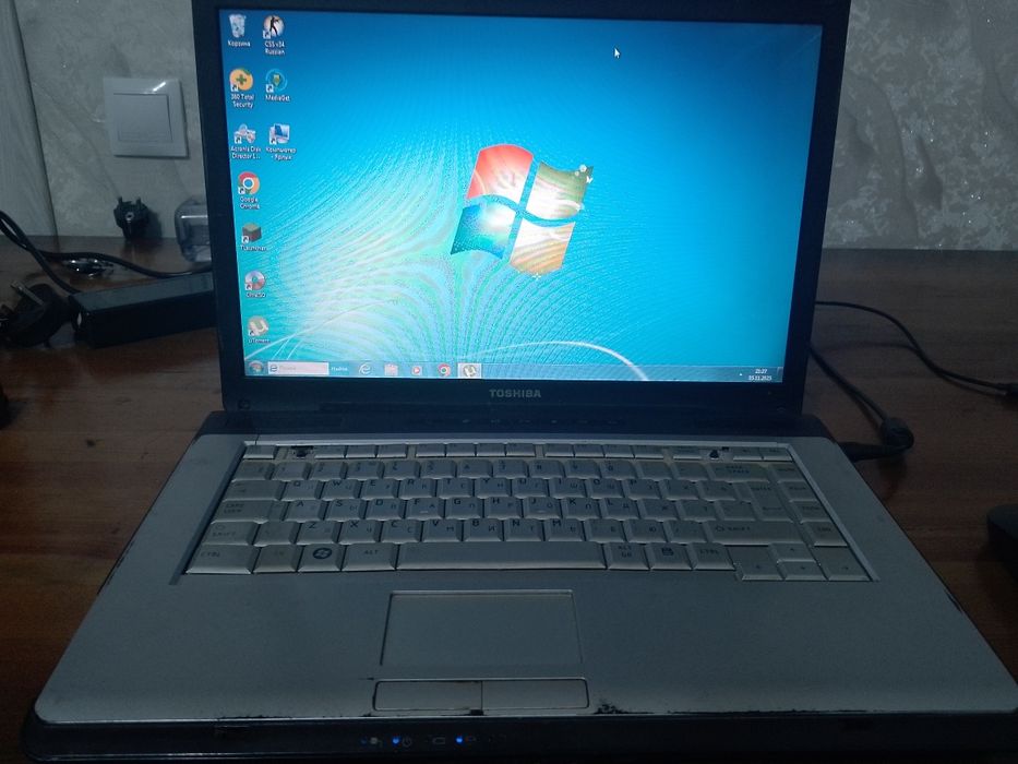 Ноутбук Toshiba продам