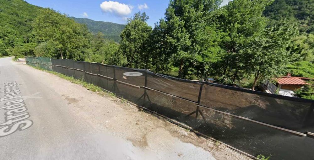 Vand teren intravilan 1100 mp. in Pecinisca, Baile Herculane