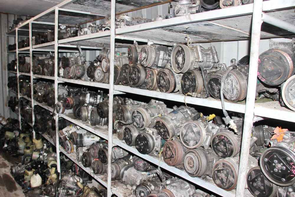 Компресор за климатик за автомобил, бус или джип