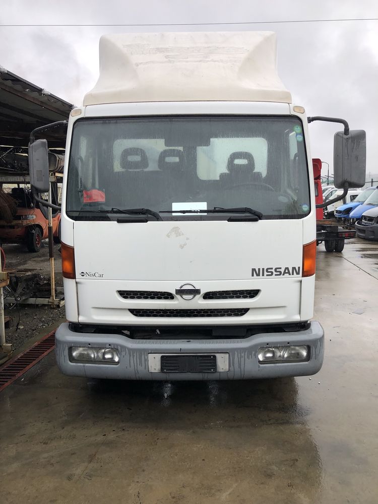 Dezmembrez Nissan Atleon 110 An2001