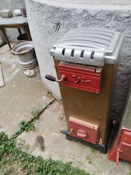 Soba de fonta bucatarie foișor