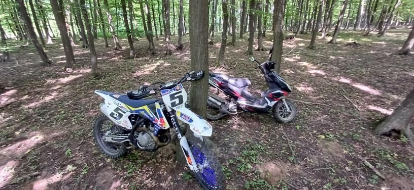 Vând ktm sx-f 450 2016.