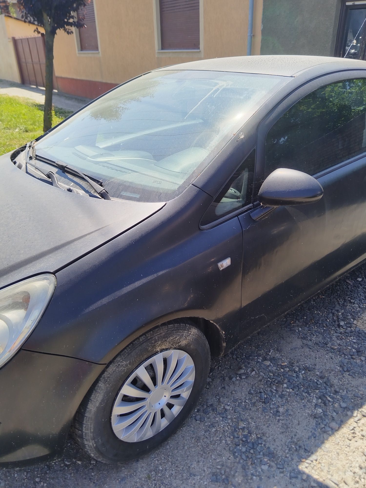 Aripa stanga/dreapta Opel Corsa D ( 2 usi ) an 2005-2010