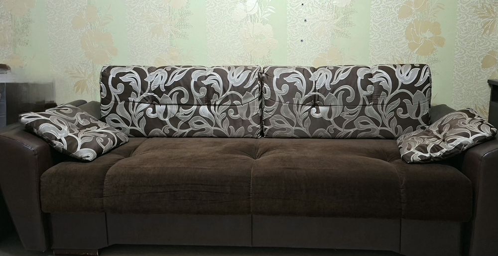 Диван в гостиную