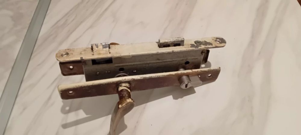 Секретна брава от соца.