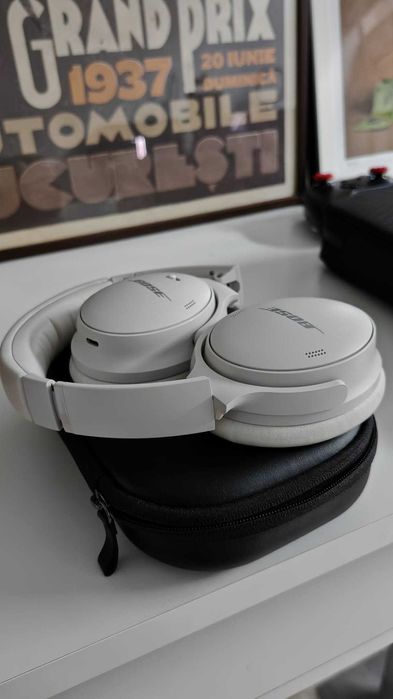 Casti Noise Canceling - Bose QC45 - Bureti noi