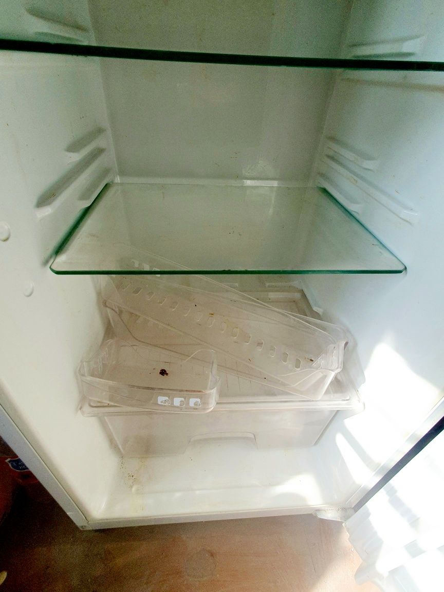 Продам двухкамерный  холодильник DAEWOO.