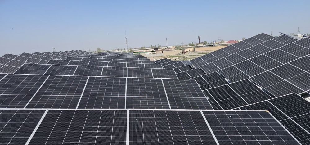 Solar space quyosh panellari