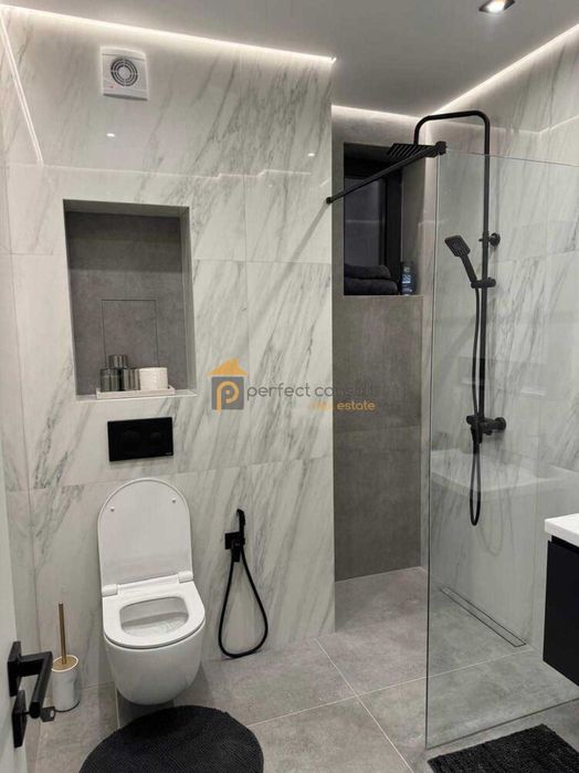 Дава се под наем Двустаен апартамент в Пловдив, Христо Смирненски - 75 кв.м за 850 € - Снимка #3