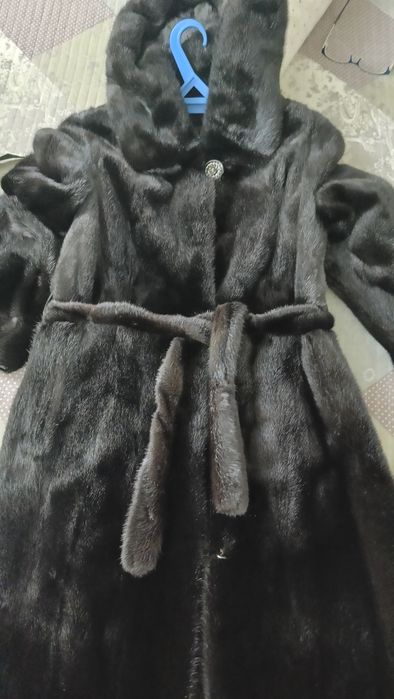 Продам норковую шубу