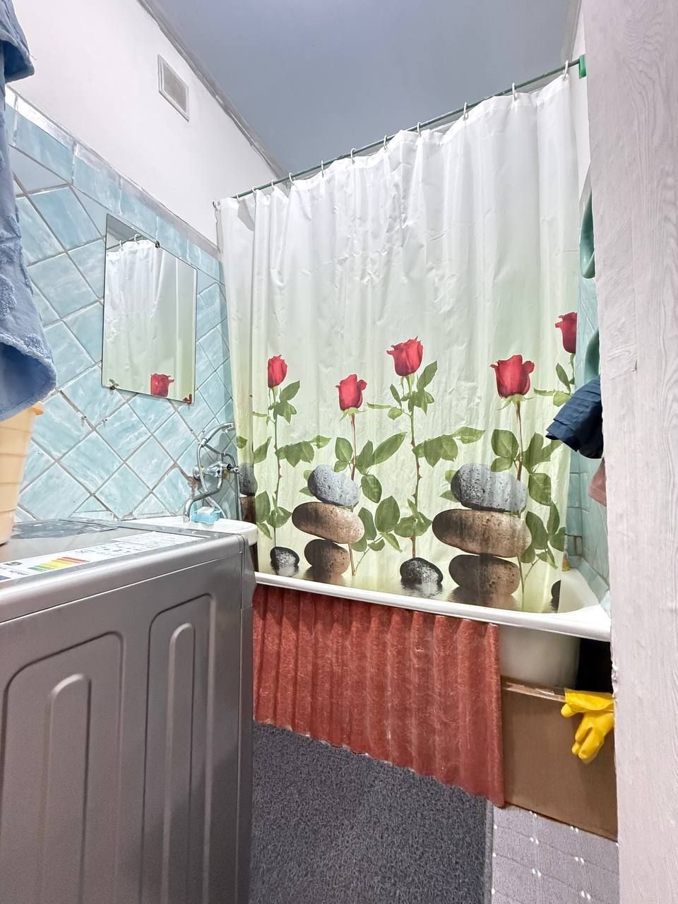 Юнусабад 12 квартал 2/4/4 (50²) продаётся квартира