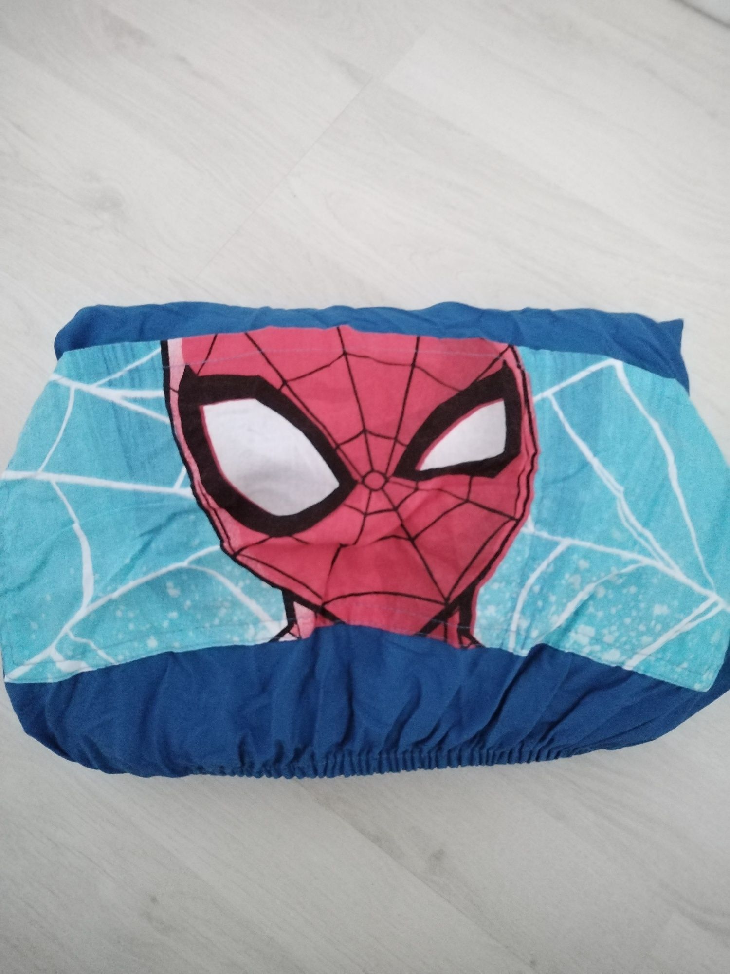 Cearșaf nou pat pe elastic copii Spiderman 90/200