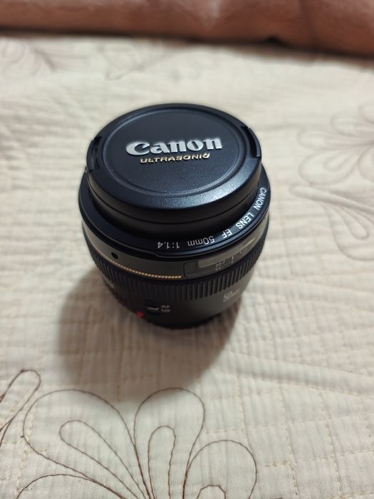 Obiectiv Canon 50mm F1.4