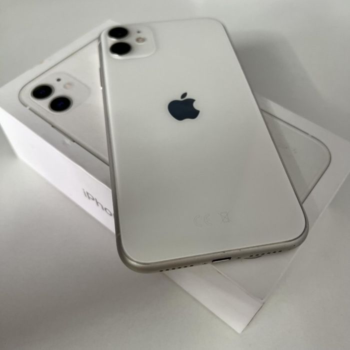 Продаю Iphone 11 белый