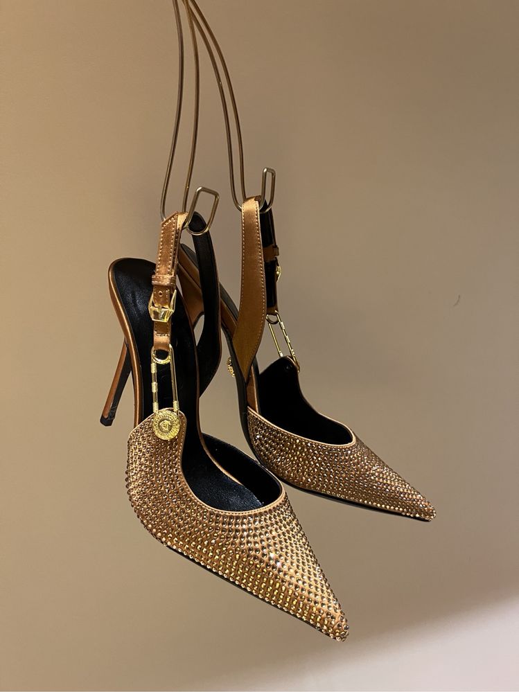 Pantofi Versace