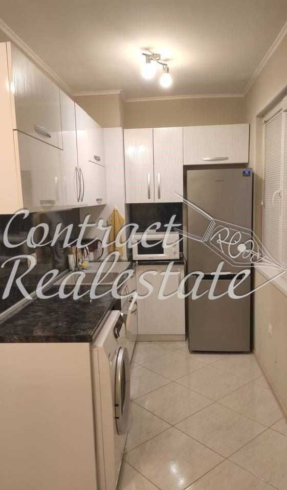 Дава се под наем Четиристаен апартамент в Варна, Център - 100 кв.м за 561 € - Снимка #4