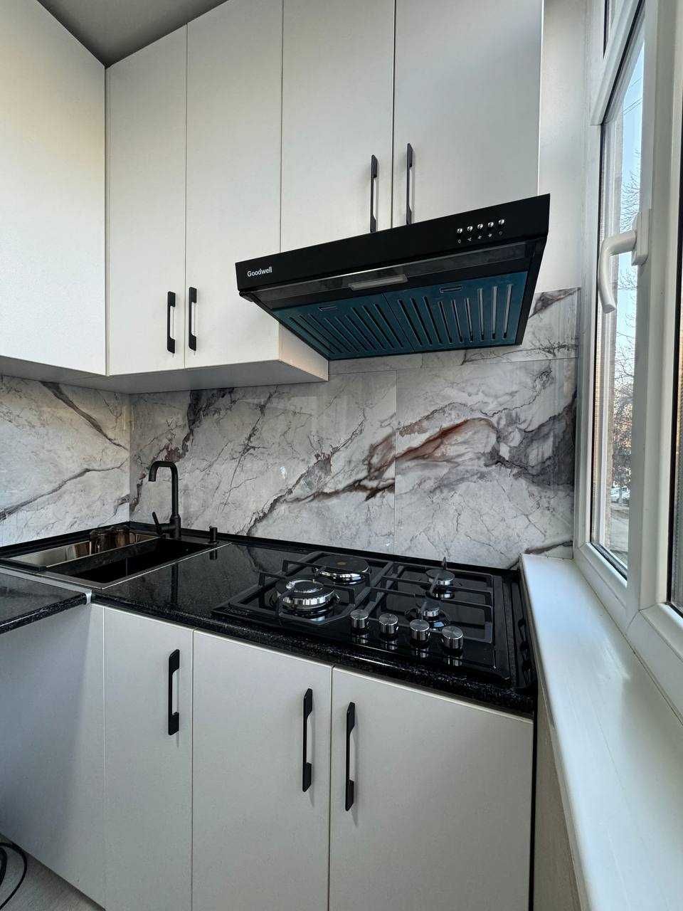 Продаётся СРОЧНО Алмазарский район 1/2-комнатная 2/5, 40 м²!