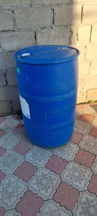 Бочка пластмассовая вместе содержимым диз топливо