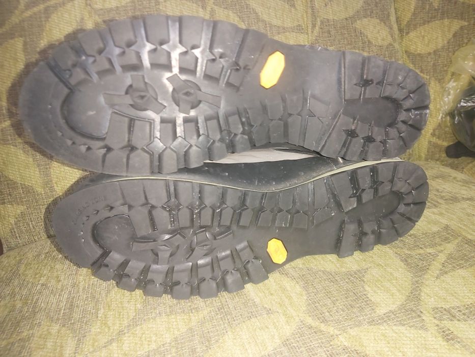 Високи трекинг обувки Salewa GTX