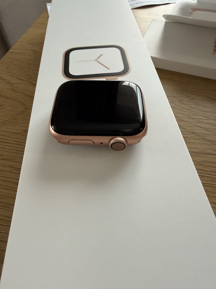 Apple I watch series 4