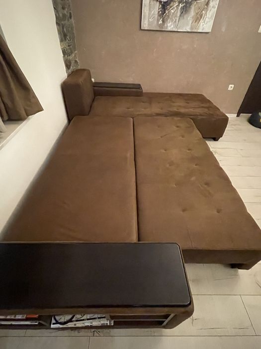 Ъглов диван в отлично състояние